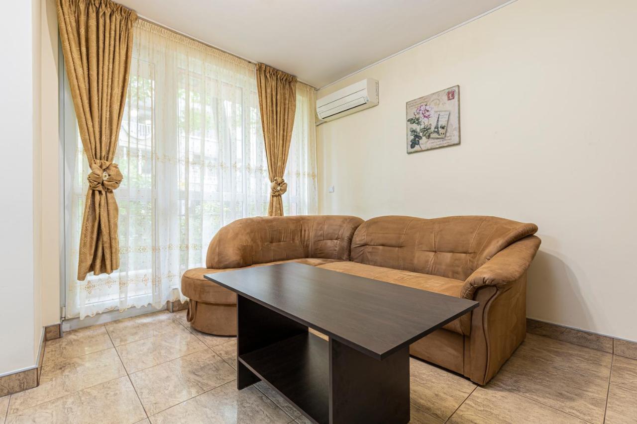 1Bd Apartment In A Calm Area Near The Centre By Flat Mаnager Plovdiv Exterior foto